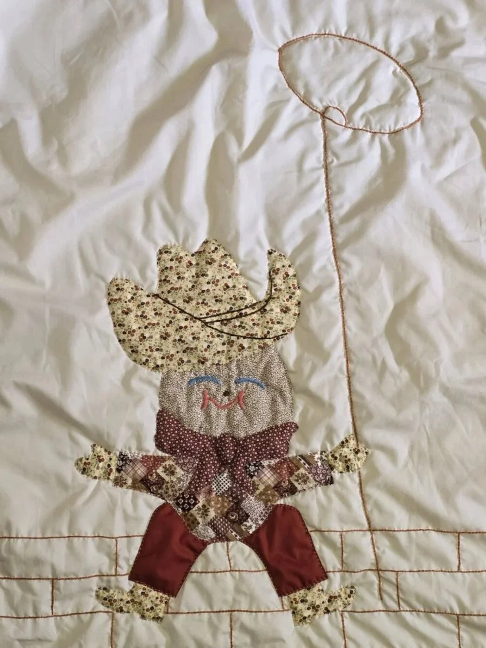 Vintage 1970s Cowboy Bill 56in. x 37in.‎ Western Themed Applique Crib Baby Quilt